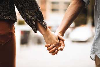 common Yoruba phrases to say when visiting friends and family